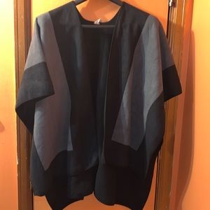 Shawl wool n polyester Gray n black color Size OS